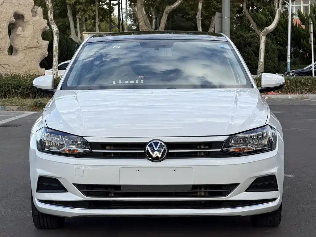 Volkswagen Polo — фото 2