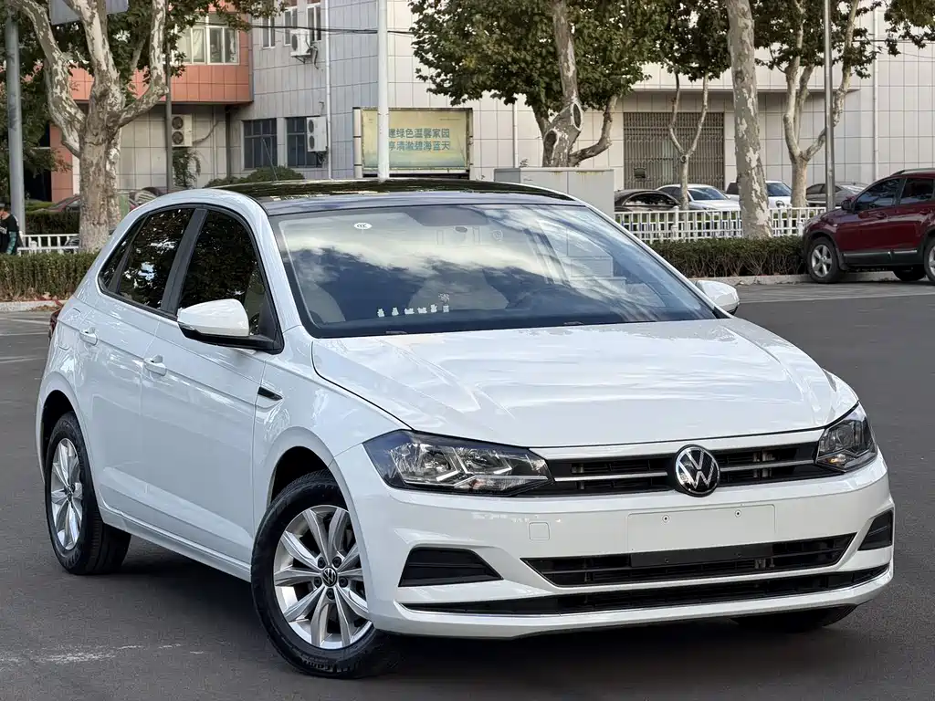 Volkswagen Polo — фото 3