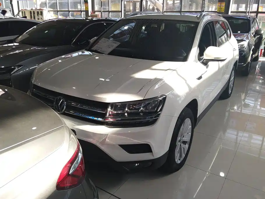 Volkswagen Tharu — фото 2