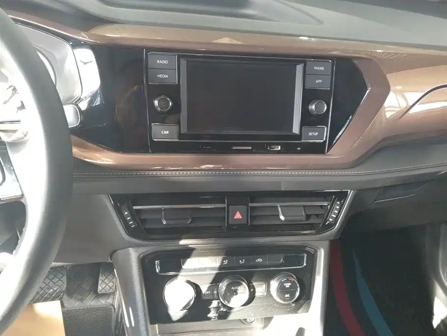 Volkswagen Tharu — фото 13