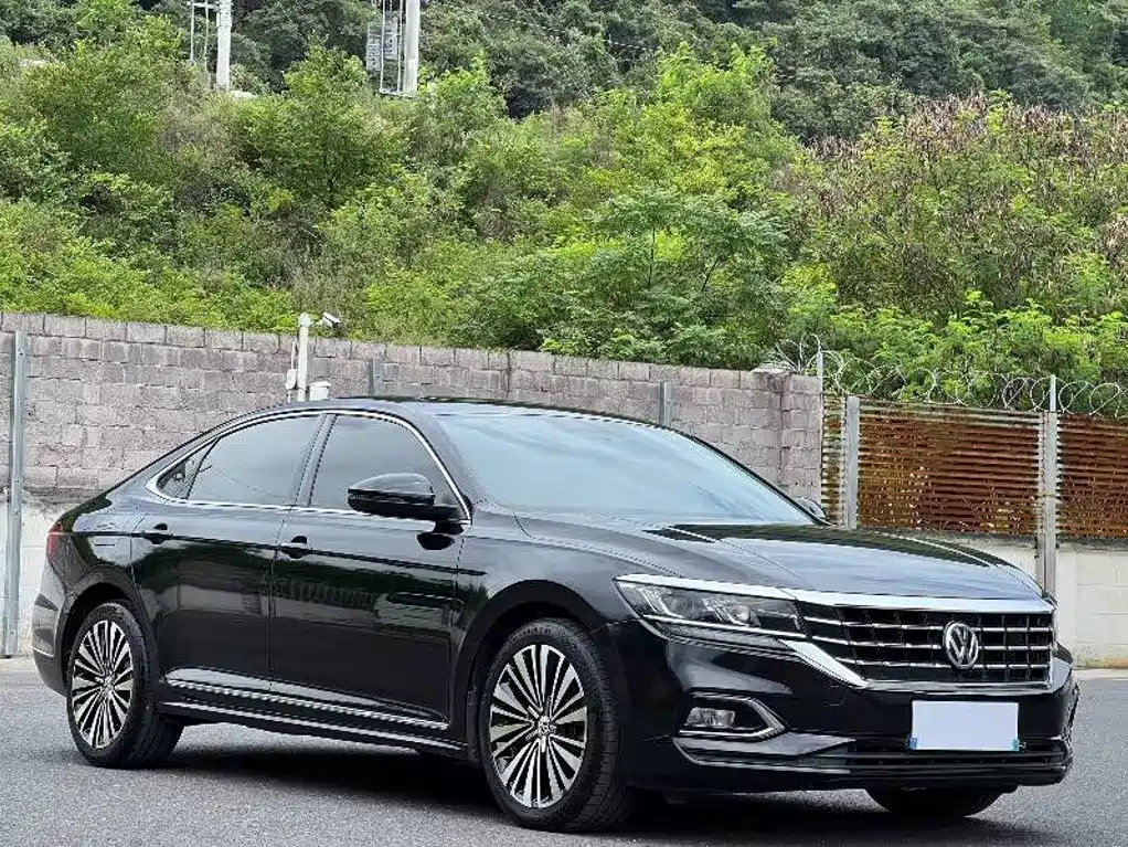 Volkswagen Passat — фото 3