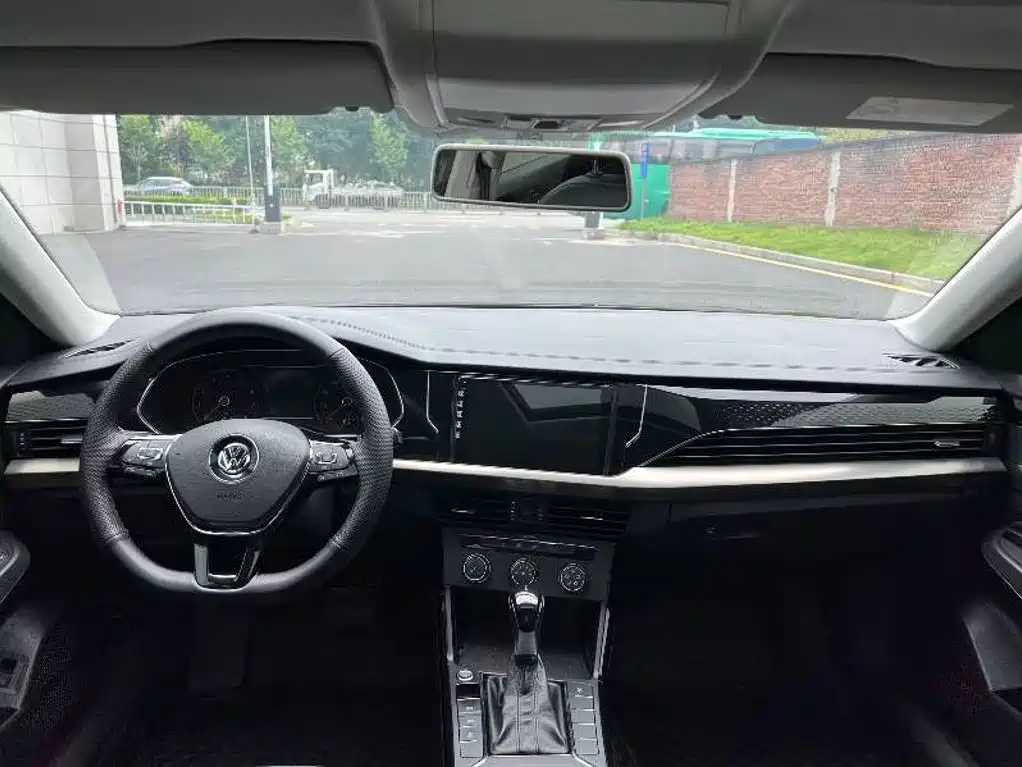 Volkswagen Passat — фото 5