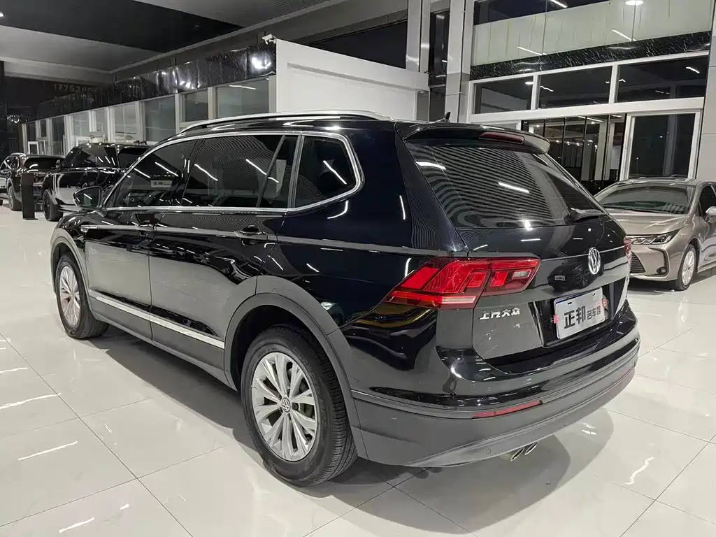 Volkswagen Tiguan L — фото 4