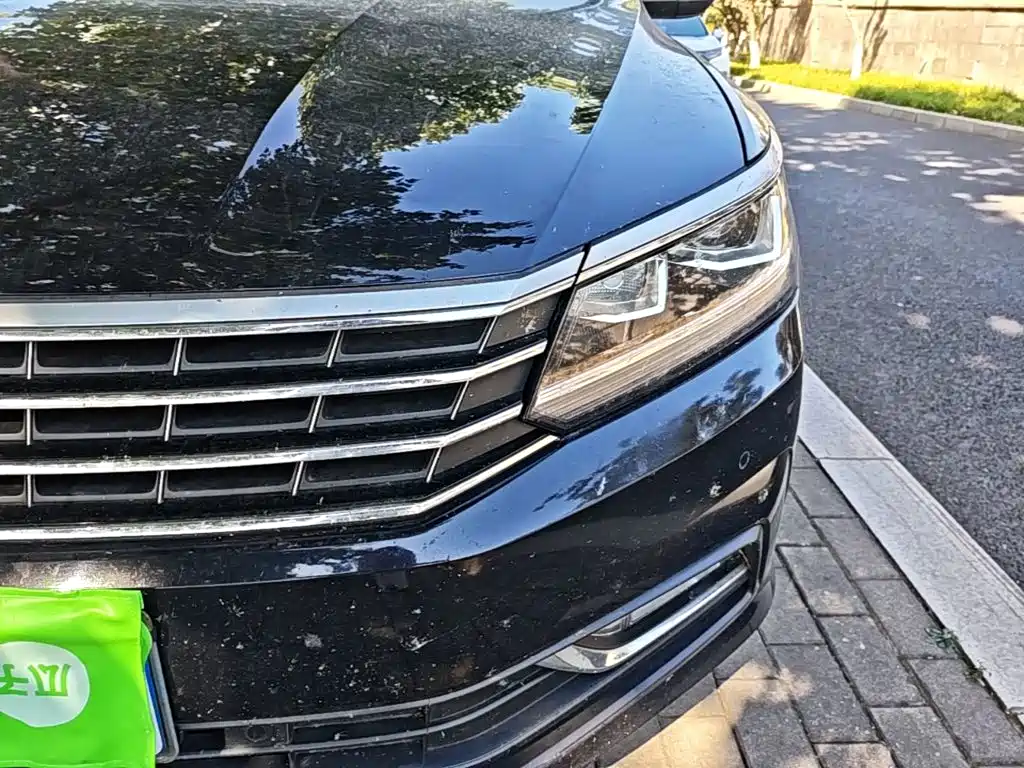 Volkswagen Passat — фото 24