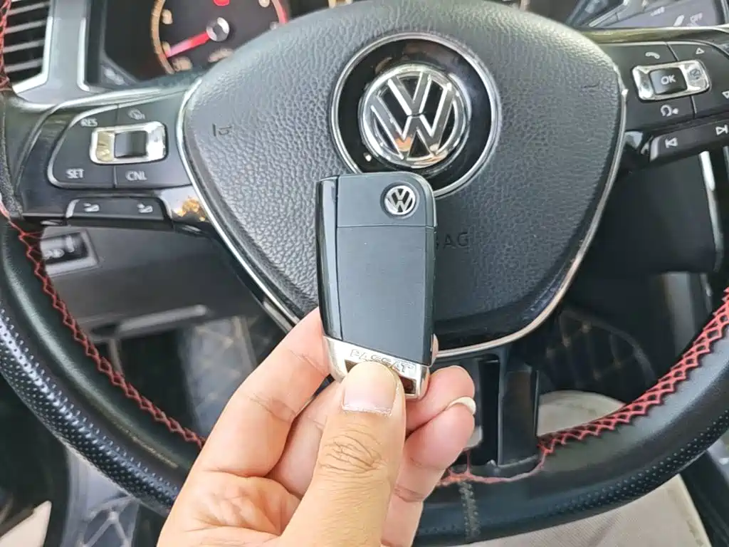 Volkswagen Passat — фото 9