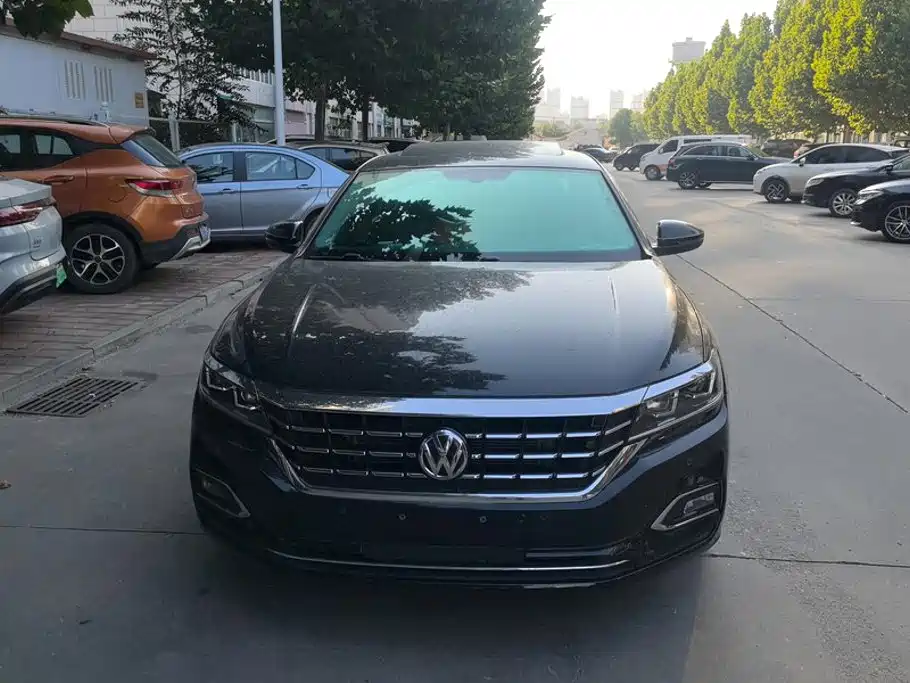 Volkswagen Passat — фото 2