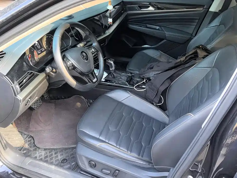 Volkswagen Passat — фото 9
