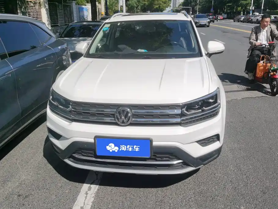 Volkswagen Tharu — фото 2