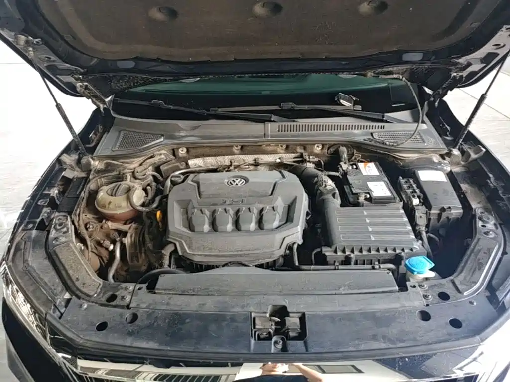 Volkswagen Passat — фото 20