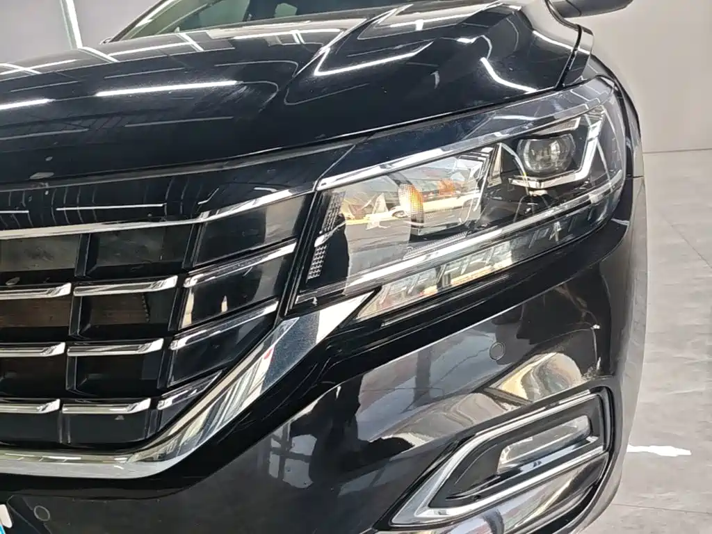 Volkswagen Passat — фото 24