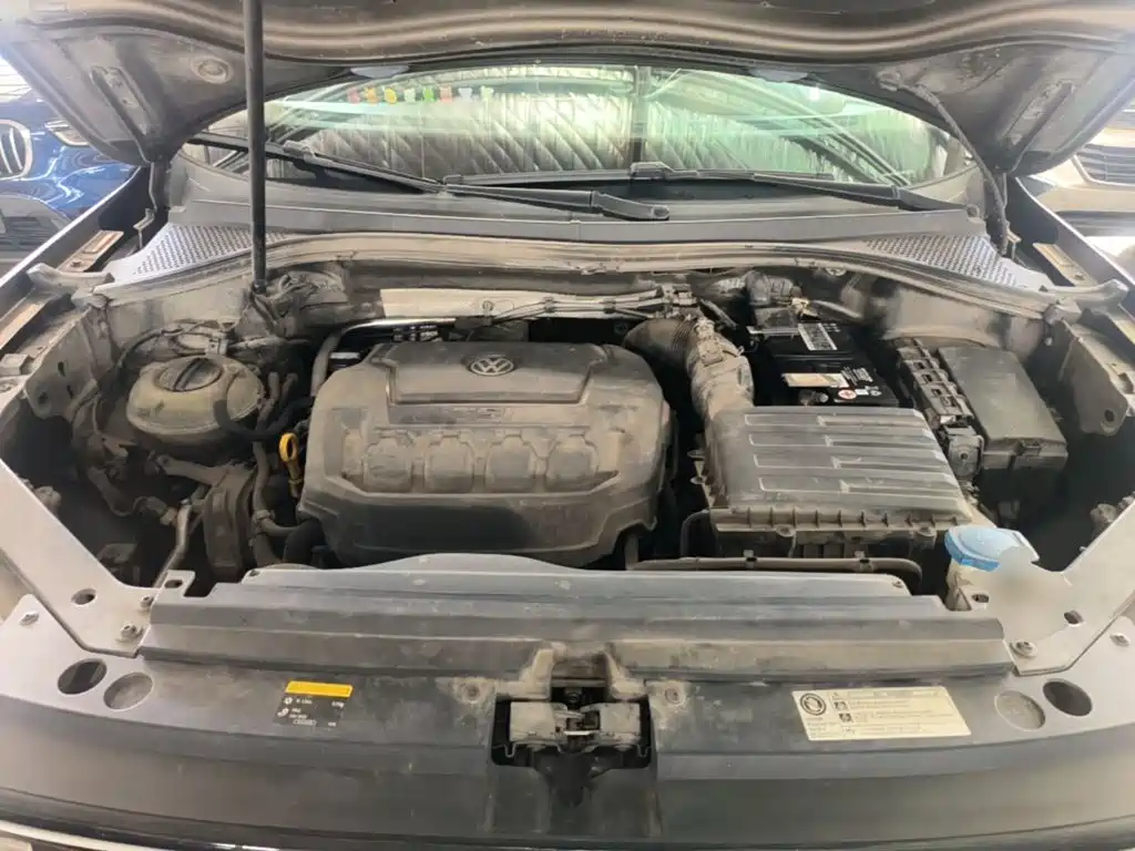 Volkswagen Tiguan L — фото 20
