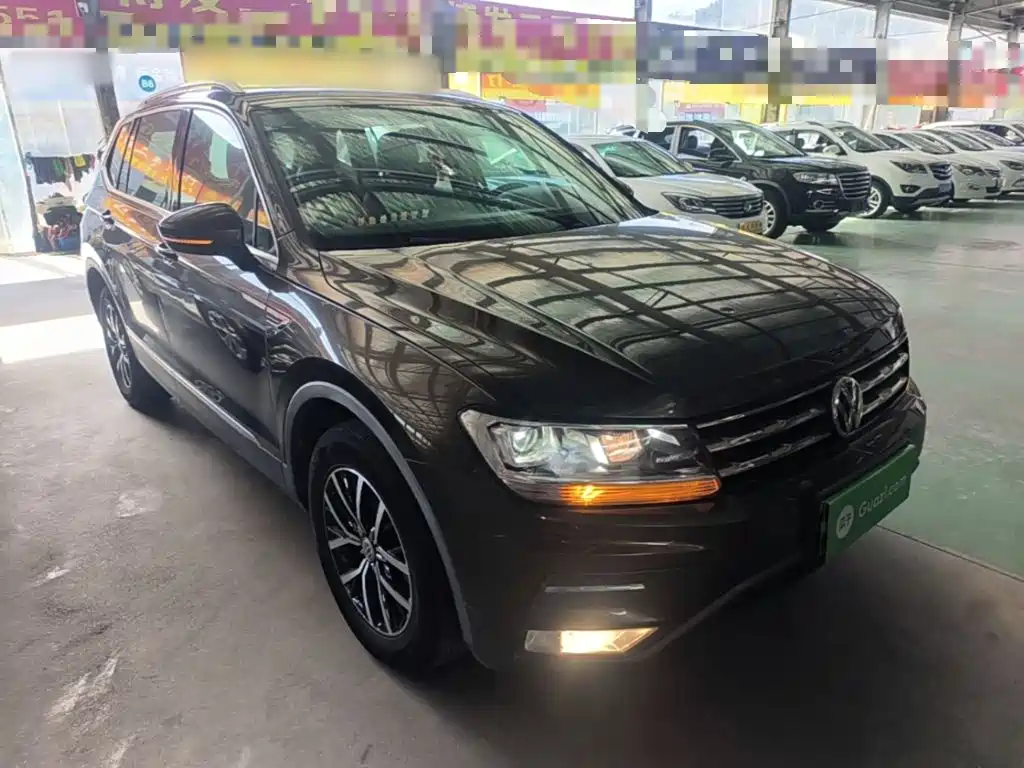 Volkswagen Tiguan L — фото 4