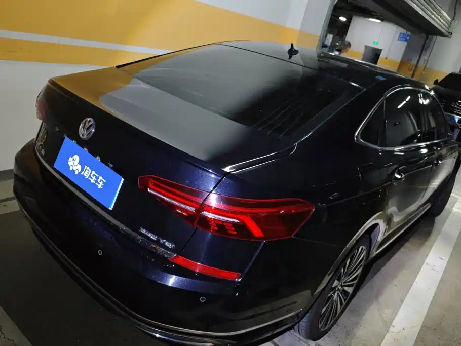 Volkswagen Passat — фото 3
