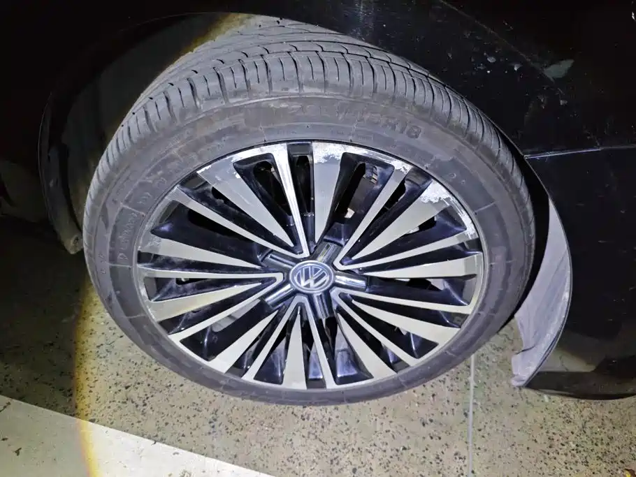 Volkswagen Passat — фото 6