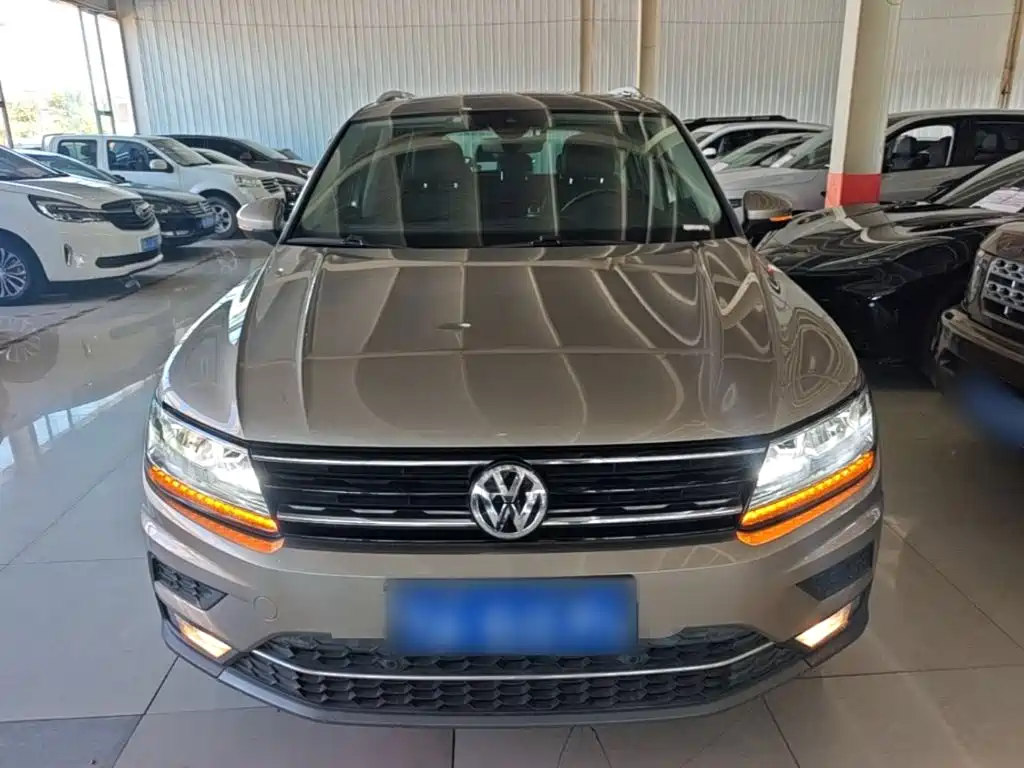 Volkswagen Tiguan — фото 3