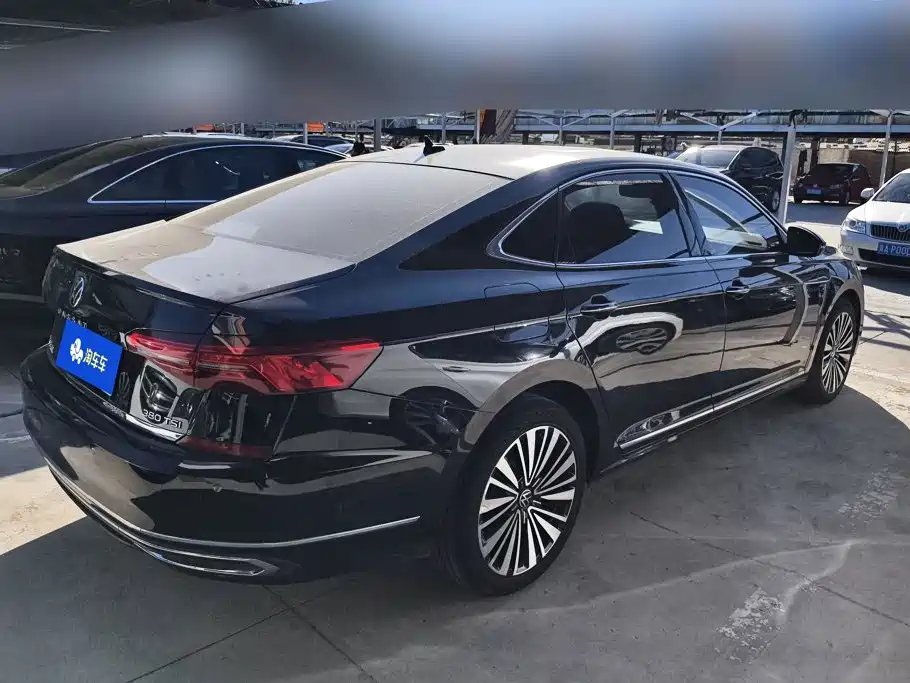 Volkswagen Passat — фото 3