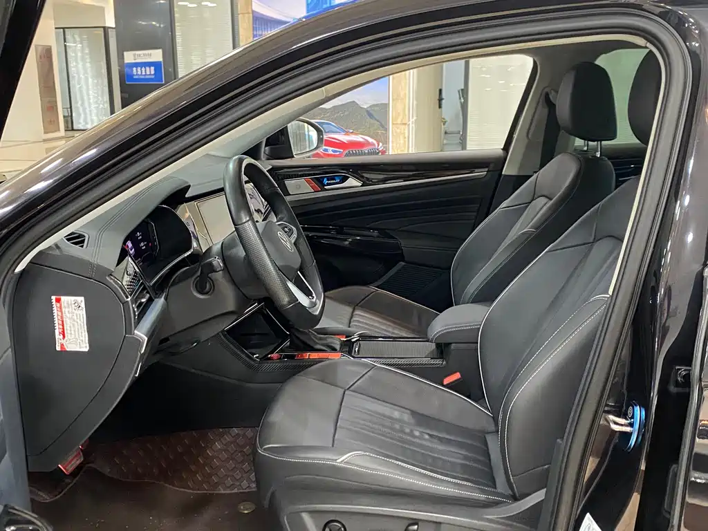 Volkswagen Passat — фото 8