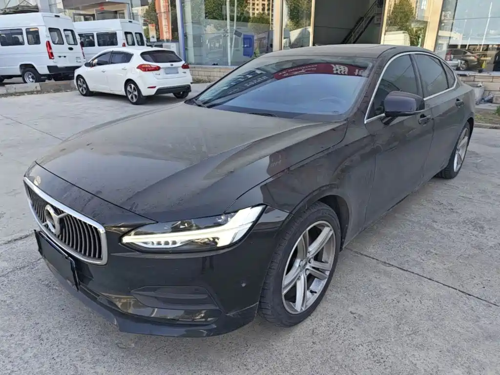 Volvo S90 — фото 2