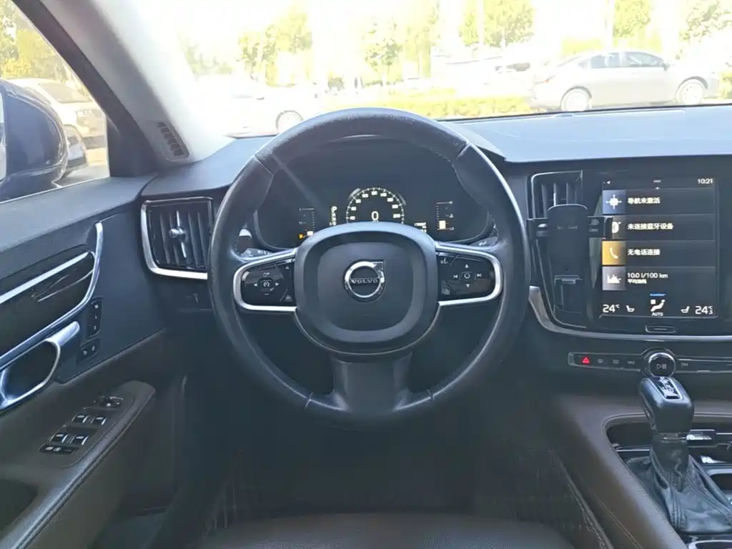 Volvo S90 — фото 11