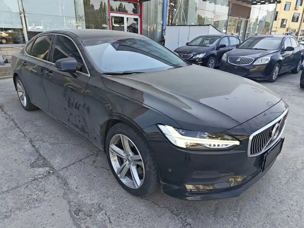 Volvo S90 — фото 4