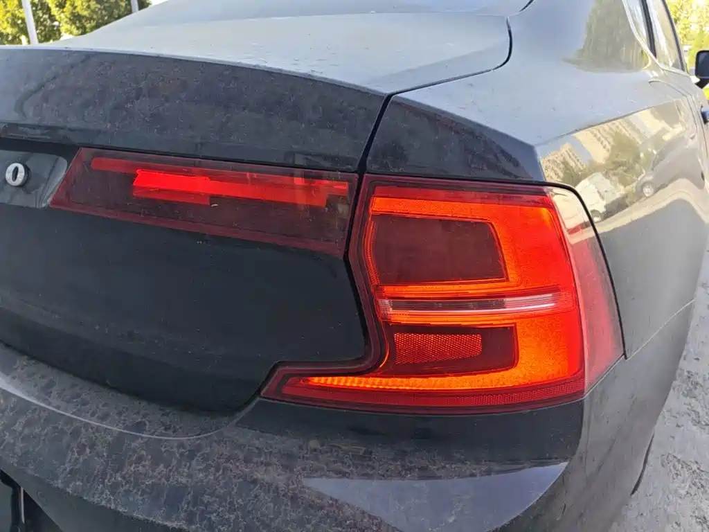 Volvo S90 — фото 8