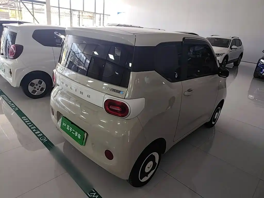 Wuling MINIEV — фото 7