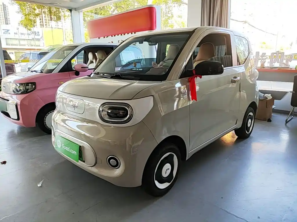 Wuling MINIEV — фото 2