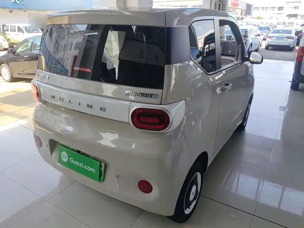 Wuling MINIEV — фото 7