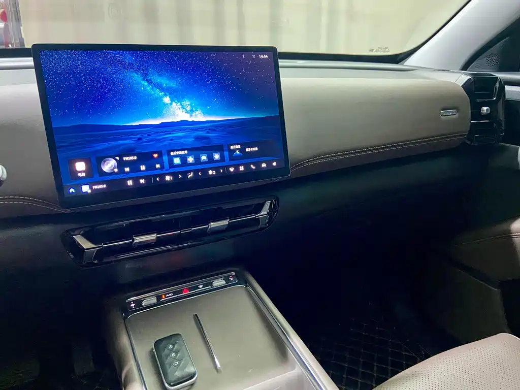 Wuling Xingguang 560 New Energy — фото 11