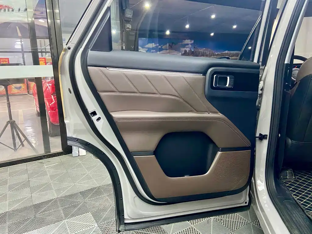 Wuling Xingguang 560 New Energy — фото 13