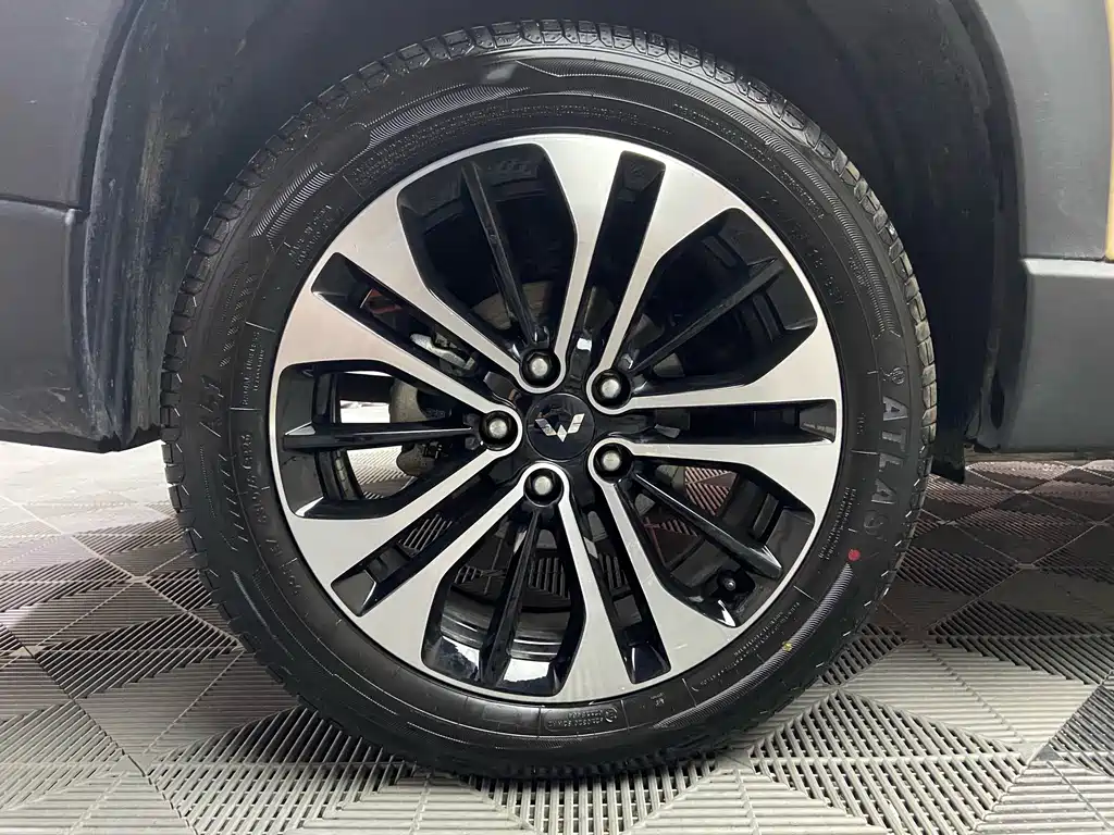 Wuling Xingguang 560 New Energy — фото 18