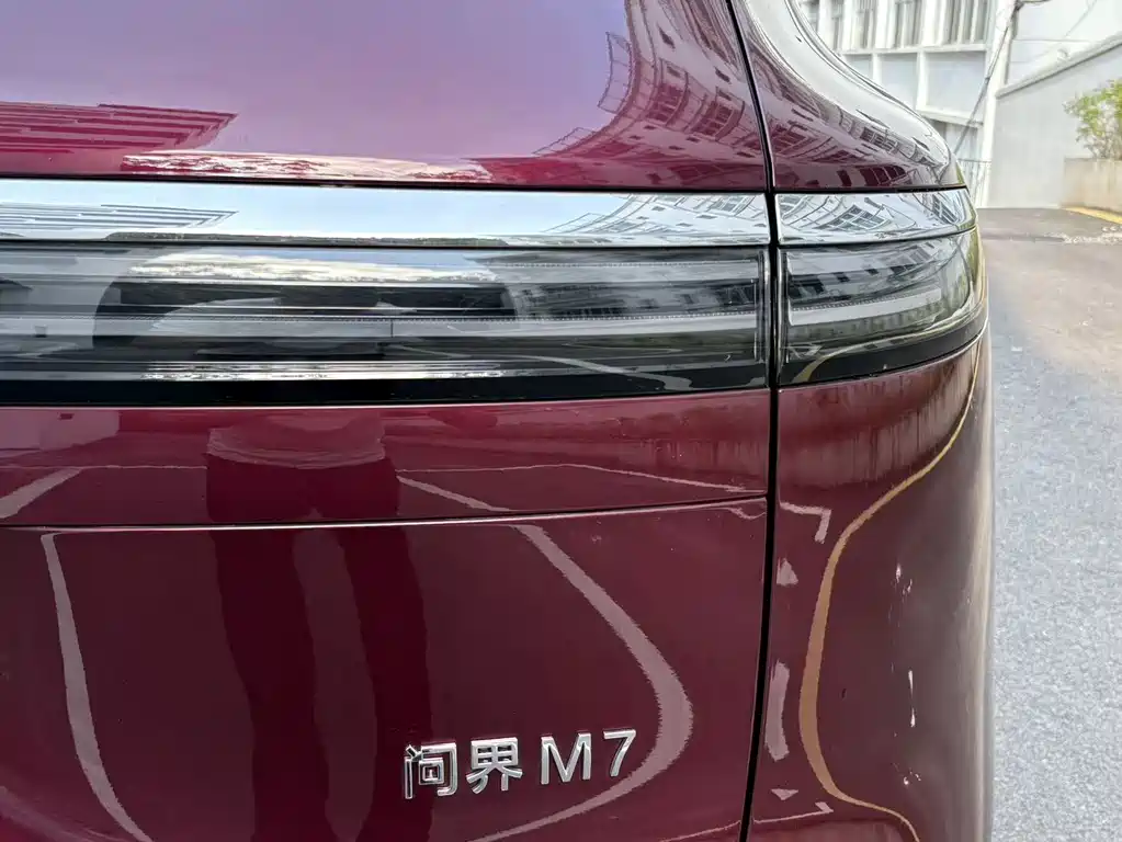 AITO AITO M7 — фото 20