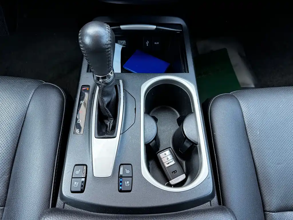 Acura RDX (Import) — фото 11