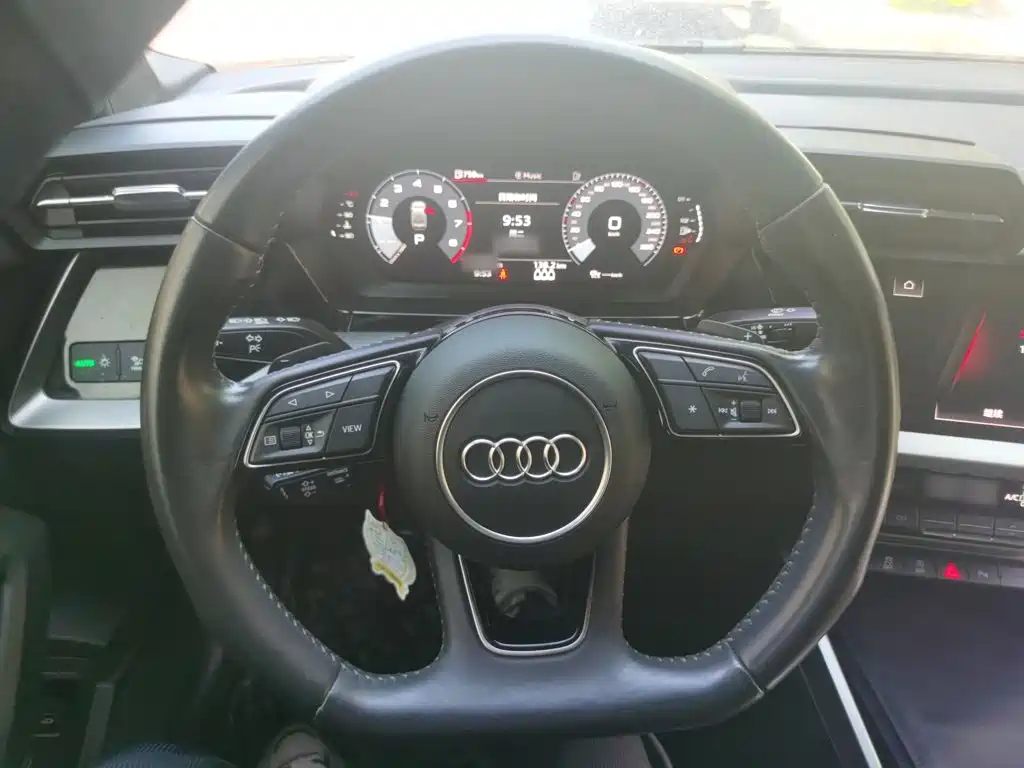 Audi A3 — фото 11