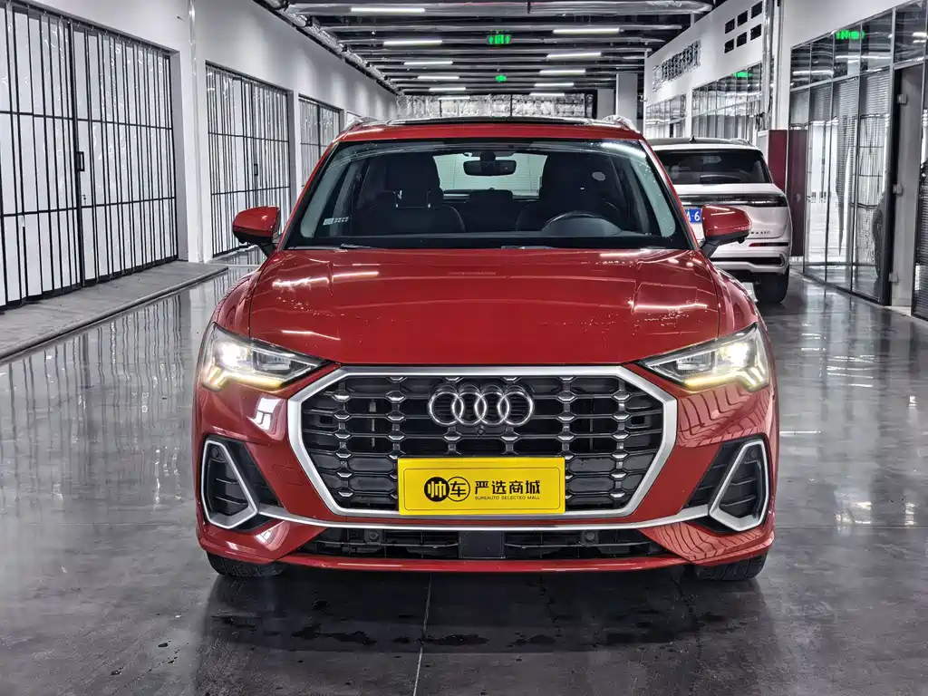 Audi Q3 — фото 3