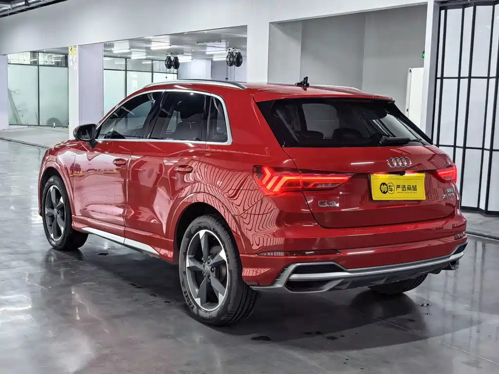 Audi Q3 — фото 6