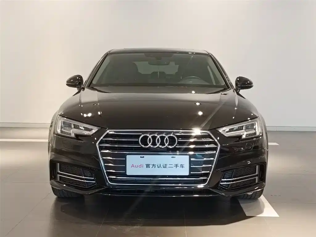 Audi A4L — фото 2