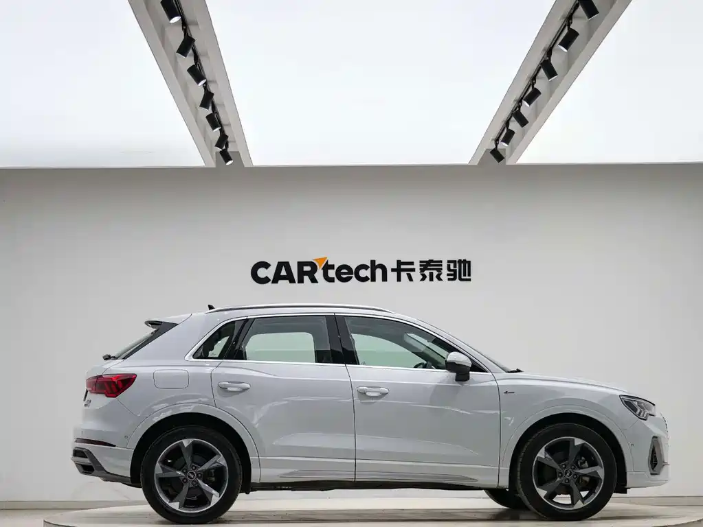 Audi Q3 — фото 3