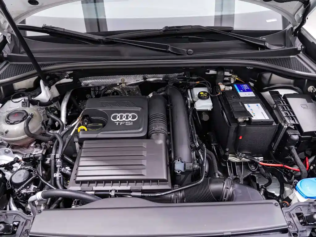 Audi Q3 — фото 34
