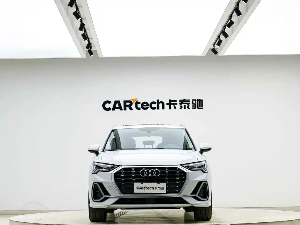 Audi Q3 — фото 5