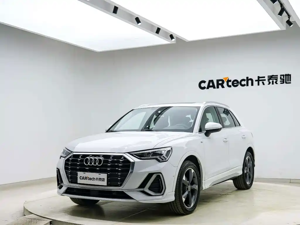 Audi Q3 — фото 6