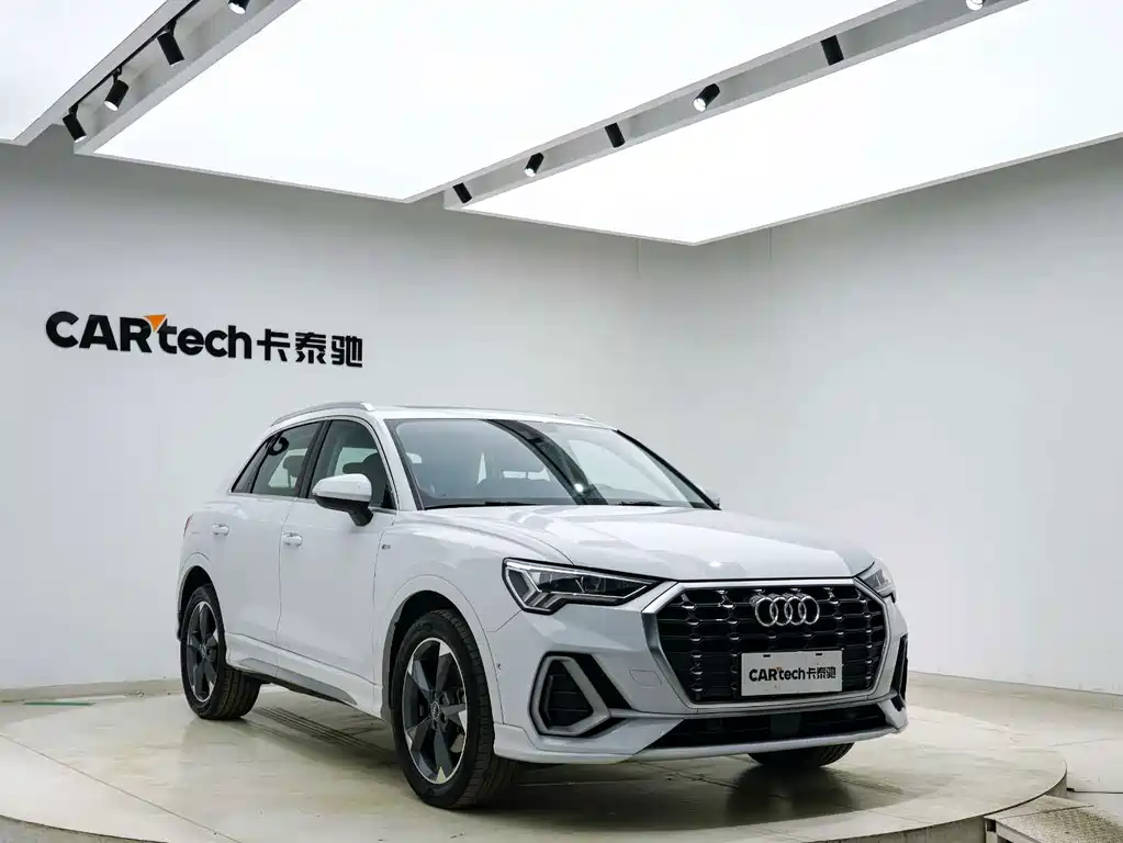 Audi Q3 — фото 9