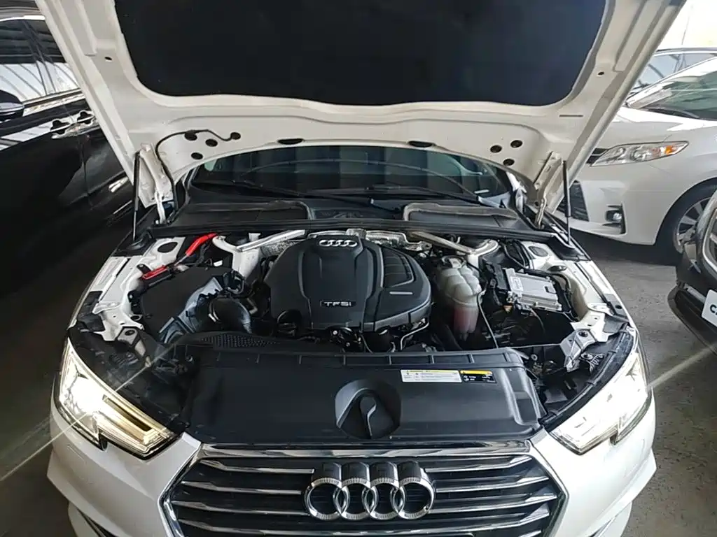 Audi A4L — фото 20