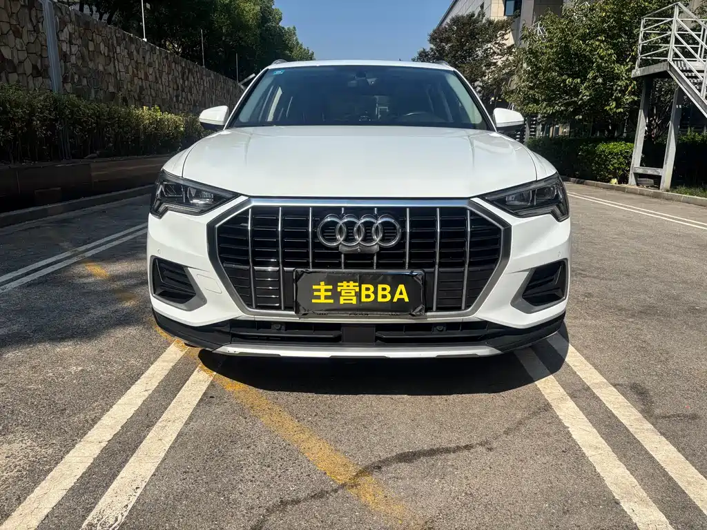 Audi Q3 — фото 2