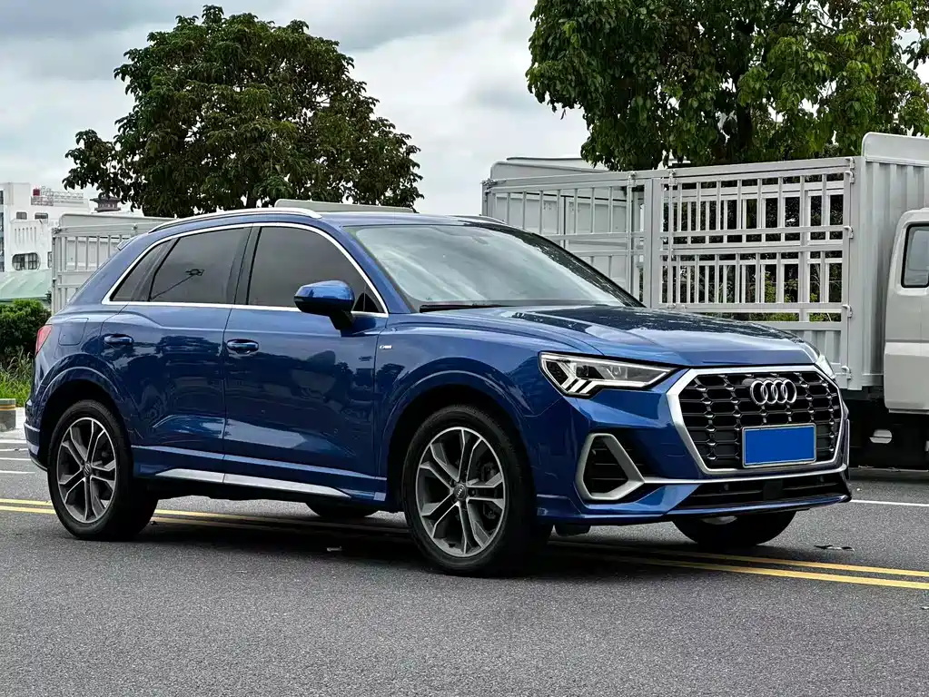 Audi Q3 — фото 3