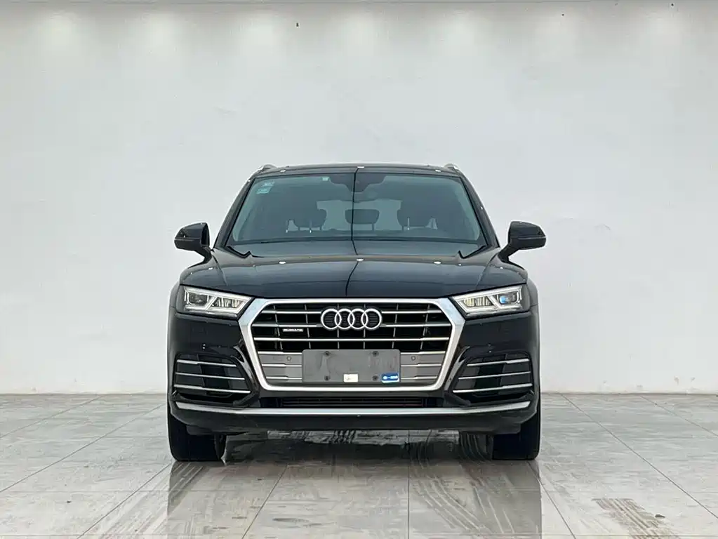 Audi Q5L — фото 2