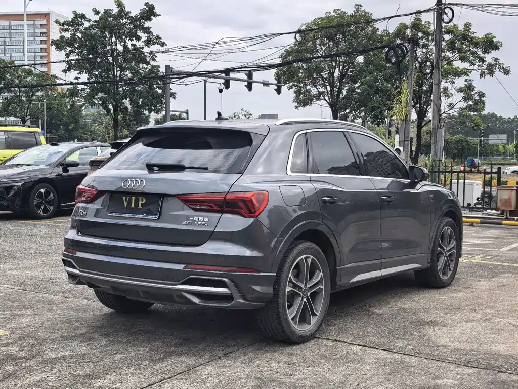 Audi Q3 — фото 5