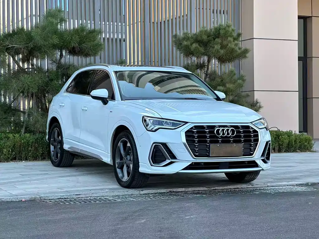 Audi Q3 — фото 2