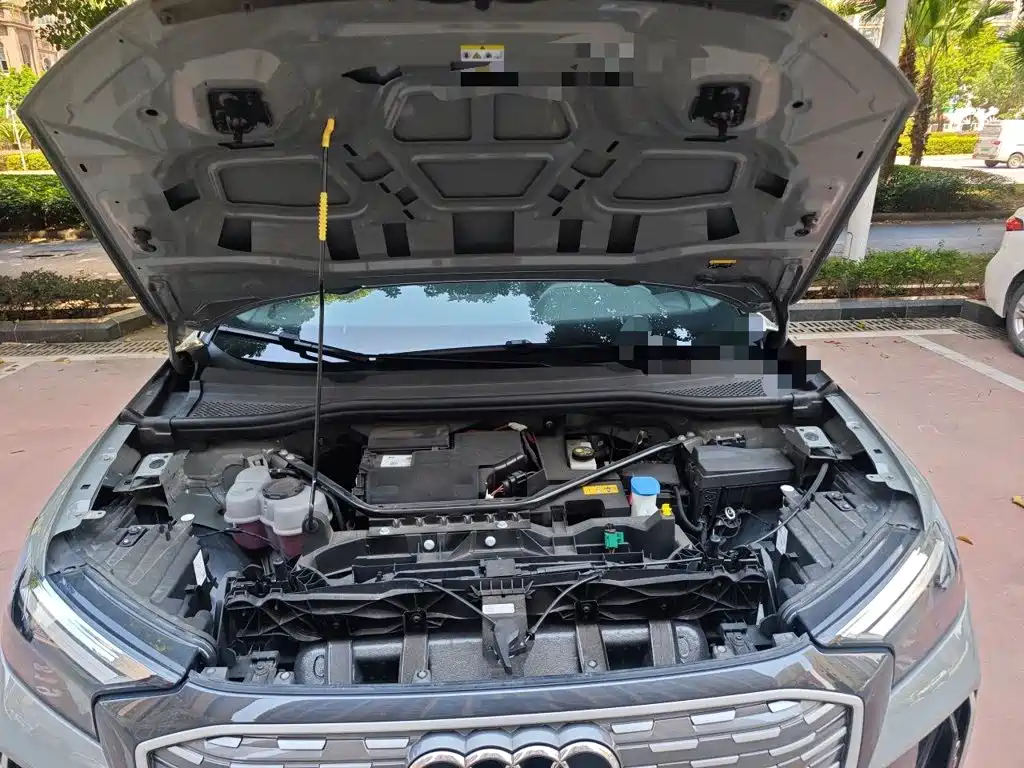 Audi Q4 e-tron — фото 11