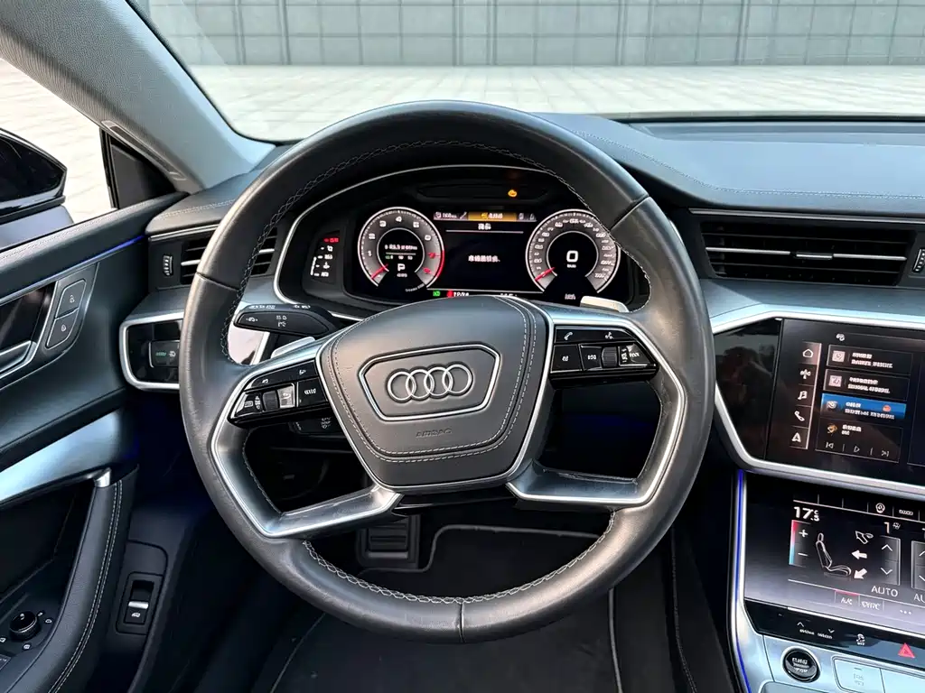 Audi A7L — фото 9